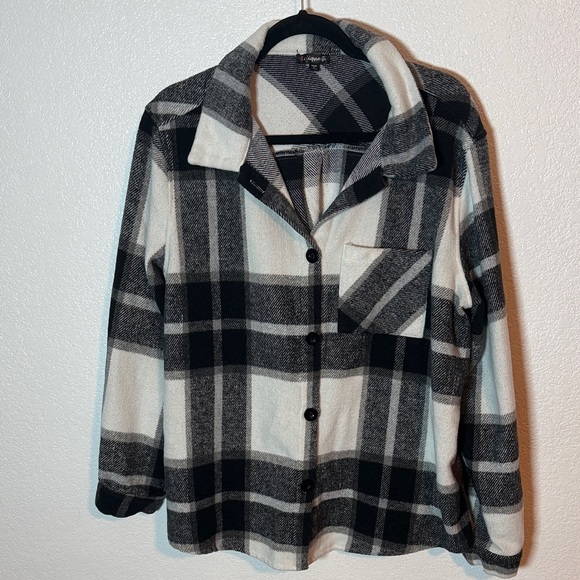 1 Clique Tops - 1Clique Black White Gray Button Down Plaid Shacket Size 2X